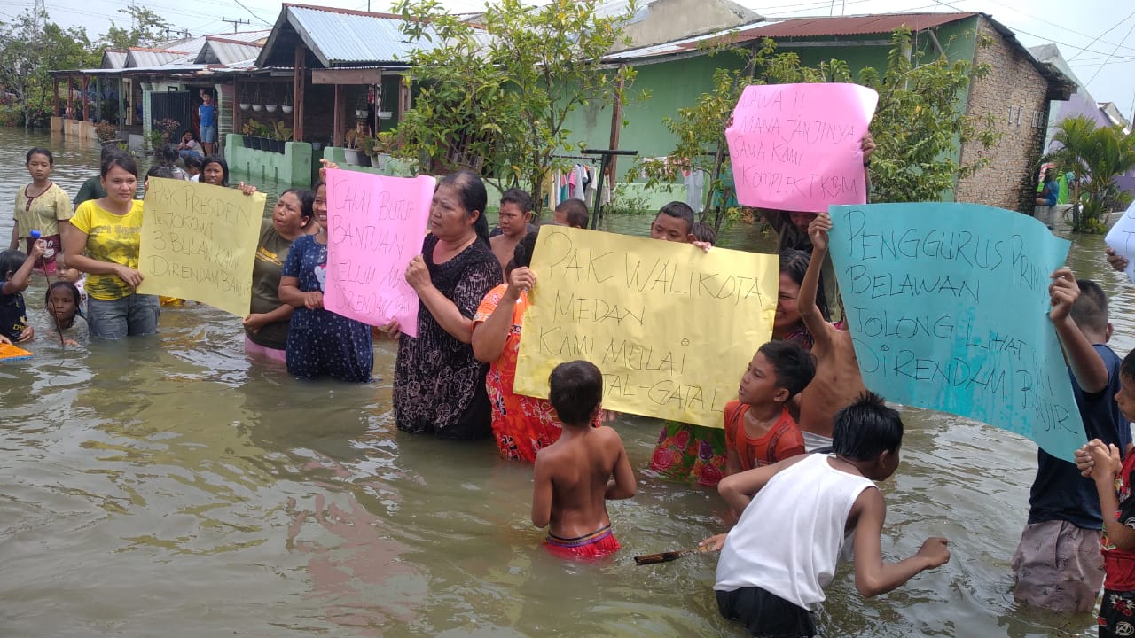 Hari Terendam Banjir Warga Perumahan Tkbm Upaya Karya Medan Labuhan