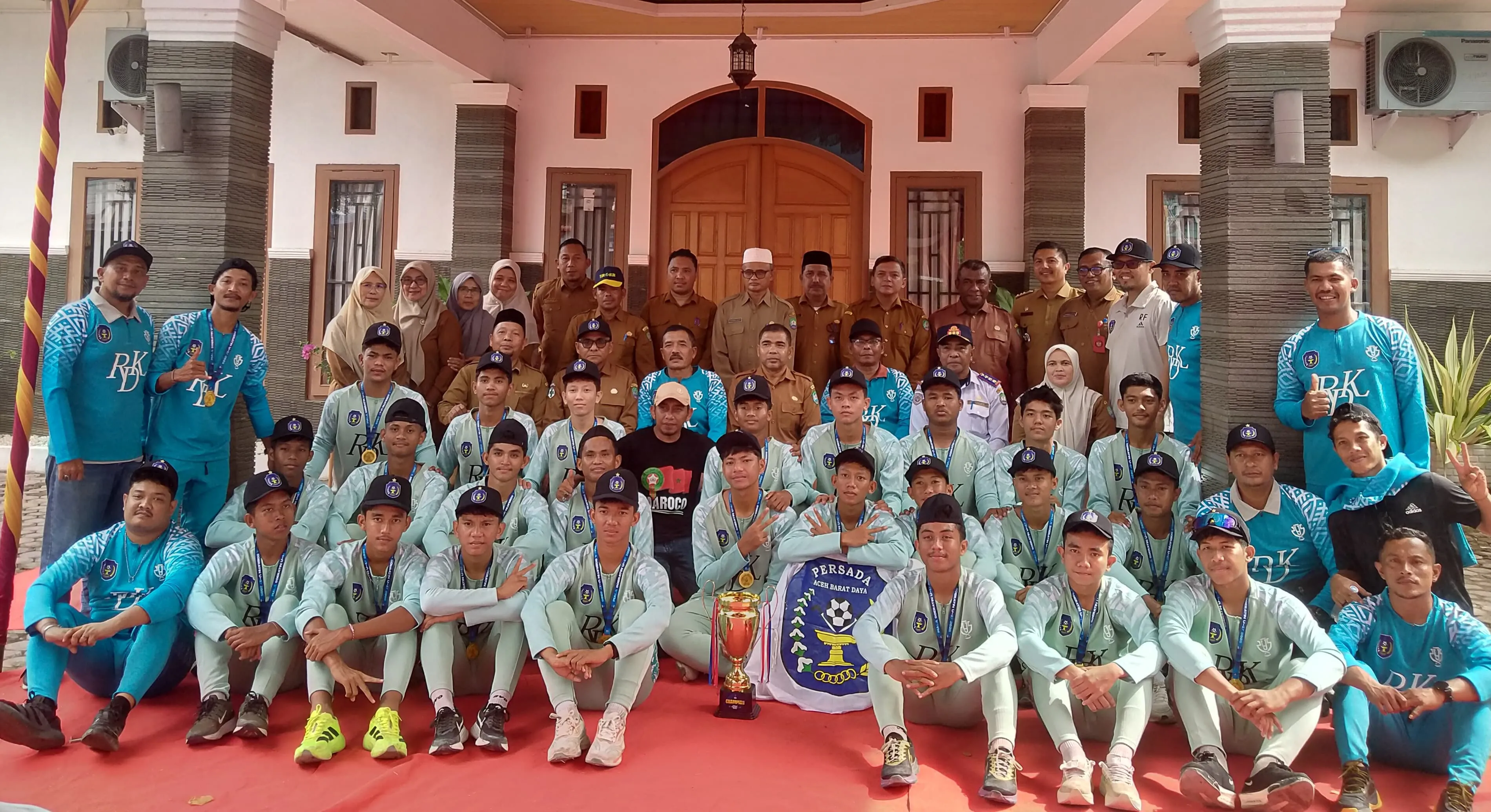 Juara Soeratin U-17 Aceh, Persada Abdya Diarak Ribuan Warga