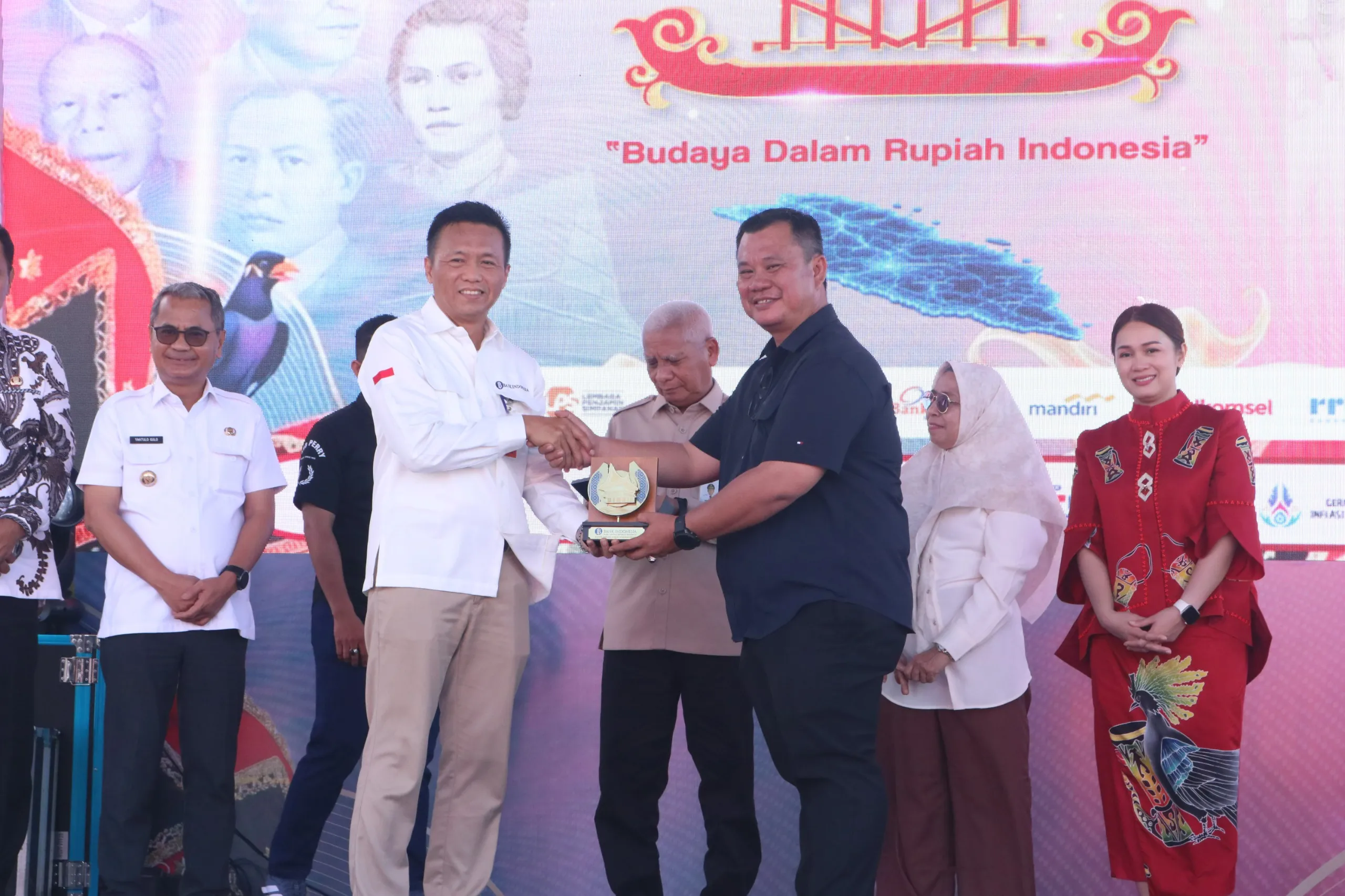 Jelajah Rupiah Di Kepulauan Nias