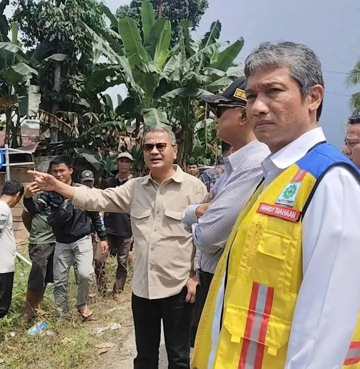 Menteri PU Didampingi Bupati Nias Tinjau Ruas Jalan Nasional Terdampak Longsor Dan Banjir
