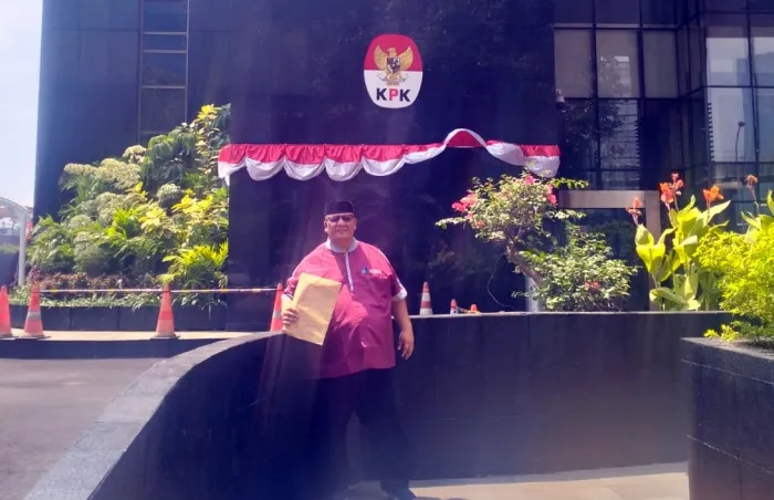 Soroti Dugaan Korupsi Dana Kesehatan hingga Tambang Ilegal, Gordang Sambilan Centre Laporkan Bupati Madina ke KPK