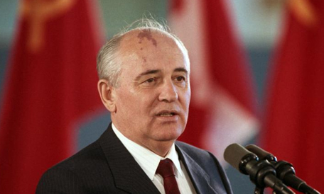 Gorbachev berbicara selama kunjungan ke Ottawa, Kanada  tahun 1990. (cnn)