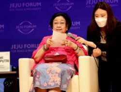 Megawati : Stop Perang… !