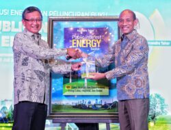 Arcandra Tahar Terbitkan Buku “Public Interest in Energy Sector”