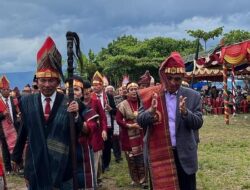 Gubsu Dan Kapoldasu Hadiri Puncak Acara  Pesta Syukuran PARNA Indonesia  Di Samosir