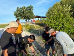 Jaga Kelestarian Pantai, Ganjar Milenial Gelar Kegiatan Penanaman Bibit Pohon Cemara