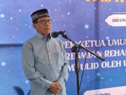 Ketua Umum PWI Pusat, Hendry Ch Bangun memberi sambutan dalam kunjungan kerja perdana pada peresmian rehab kantor PWI Aceh, Rabu (25/10) di Banda Aceh. (Ist)