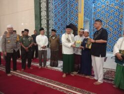 Kepala BNPT Komjen Rycko Amelza Dahniel Beri Tausiyah di Masjid Agung Medan