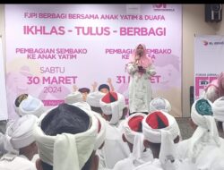 Forum Jurnalis Perempuan Berbagi ke Anak Yatim dan Kaum Duafa