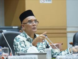 DPR Minta Kemenag Tindak Biro Travel Terbukti Telantarkan Jemaah Umrah