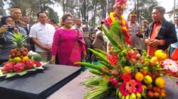 Sandiaga Uno Kunjungi Festival Bunga & Buah 2024 Di Karo