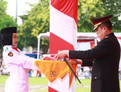 Kapolres Binjai Pimpin Upacara Penurunan Bendera HUT Ke 79 RI