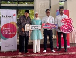 Tri Distribusikan Paket Kuota Dan Router Internet Kepada Santri