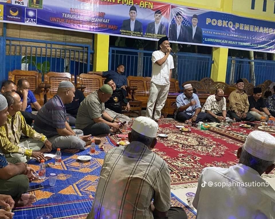 Keterangan foto : Ketua Partai Demokrat Padang Lawas, H.M. Dayan Hasibuan saat memberi sambutan dalam acara kunjungan Silaturrahim untuk mendukung pemenangan pasangan PMA- AFN.(Ist)