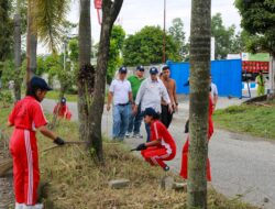 Pjs Wali Kota Siantar Bersama Pimpinan Gereja Laksanakan Gotong Royong