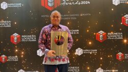 JNE Kembali Raih Penghargaan Courier of The Year Di Indonesia Logistic Awards 2024