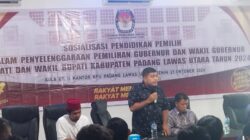 Teks Foto : Puluhan Pengurus Organisasi Kemahasiswaan Ikuti Sosdiklih Pelaksanaan Pilkada.