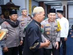 Wakapolda Sumut Sholat Subuh Di Masjid AL Khairiyah